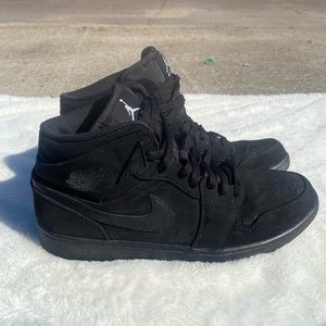 Jordan 1 Mid ‘Suit and Sneakers’ 2017 Size 11.5 630767-045